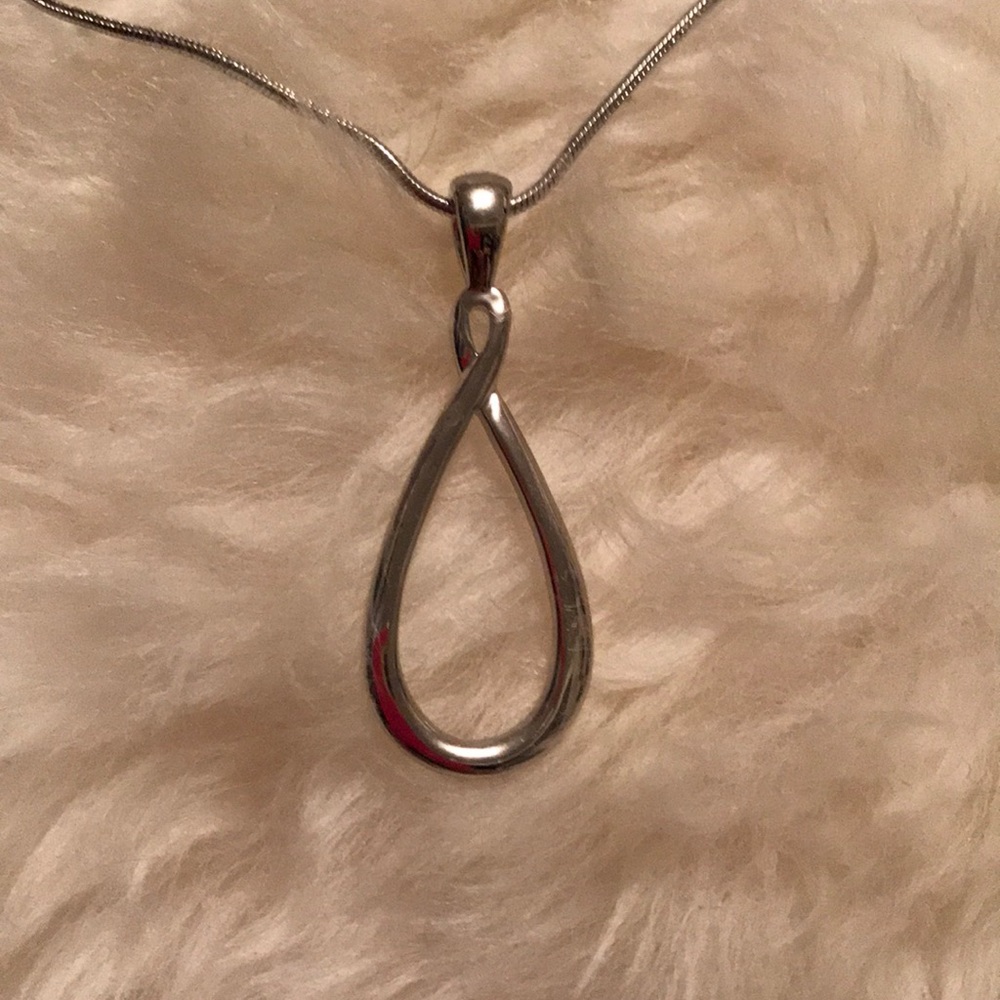 Lia Sophia necklace